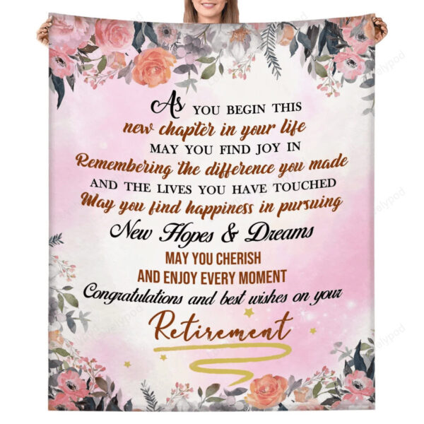 Retirement Gifts for Women, Happy Retirement Blanket, Retirement Gifts for Retired Coworker Teacher Nurse Suitable for All Season